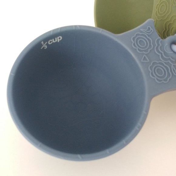 A baker's delight! Silicone measuring cups | Vibrant earthy tones | Kitc… - Picture 5 of 9